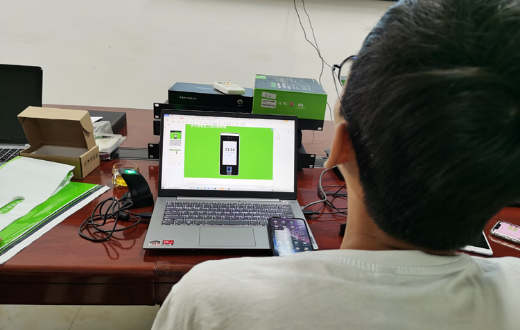 #春草行动# 草莓视频APP在线下载科技技术培训会